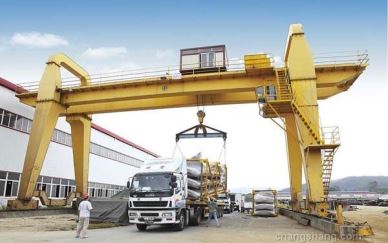 Двойна греда железопътен монтирани козлови кран в Южна Африка с CE SGS ISO GOST