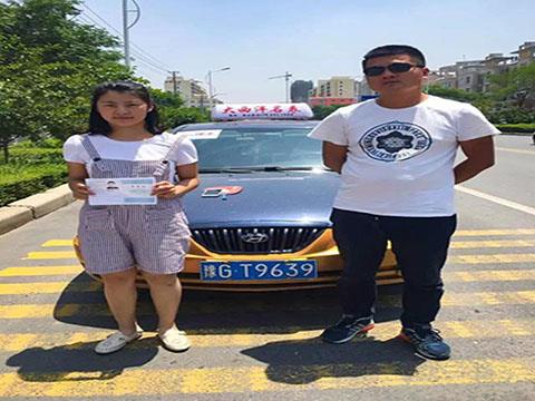 Любовта помага да изпробваме, че сме в действие23435356435.jpg Love helps test we are in action23435356435.jpg