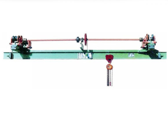 Ръчно задвижван мостов кран с единични релси